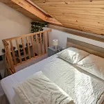 Studio Mezzanine Chez Papou, Ville Et Foret