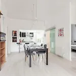 R-Appartements Strasbourg Cosy Orangerie Pour Vos Sejours En Famille Ou Entre Amis
