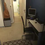 Appartement Chaleureux Et Calme