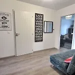 Superbe Appartement Avec 2 Balcons - Vue Sur La Cathedrale Environ 15 Min En Tram