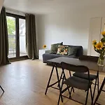 Tramway Et Parlement Europeen A 8 Minutes A Pied - Havre De Paix - Studio 28 M2 - Terrasse Vue Degagee - Parking Prive Gratuit