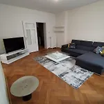 Appartement Spacieux Proche Du Centre Ville