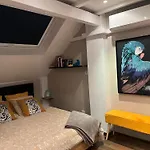 Charmant Duplex Privatise, Climatise, 2 Chambres