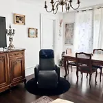 Spacious Apartment City Centre