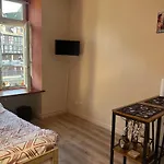 A La Belle Etoile
