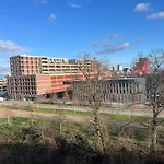 Cozy Studio Near Tram - Center