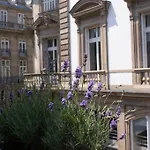 Studio De L\'Hotel De Ville