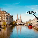 Midpoint Studios By Life Renaissance