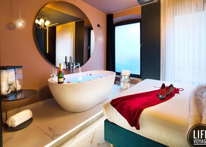 Life Voyage & Spa - Strasbourg\'S City Center Luxury Experience