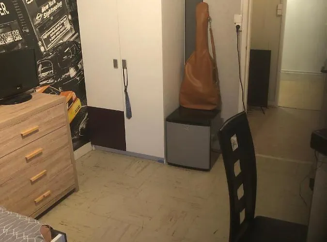 Appartement Chaleureux Et Calme