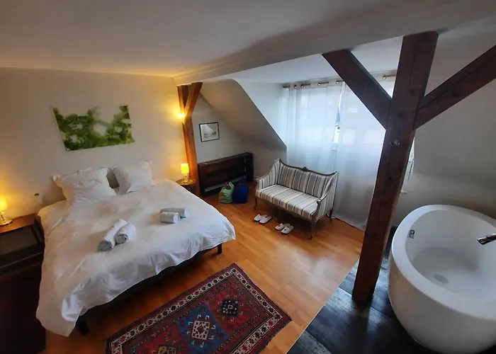 145M² City Center 4 Bedrooms View Of The Cathedral