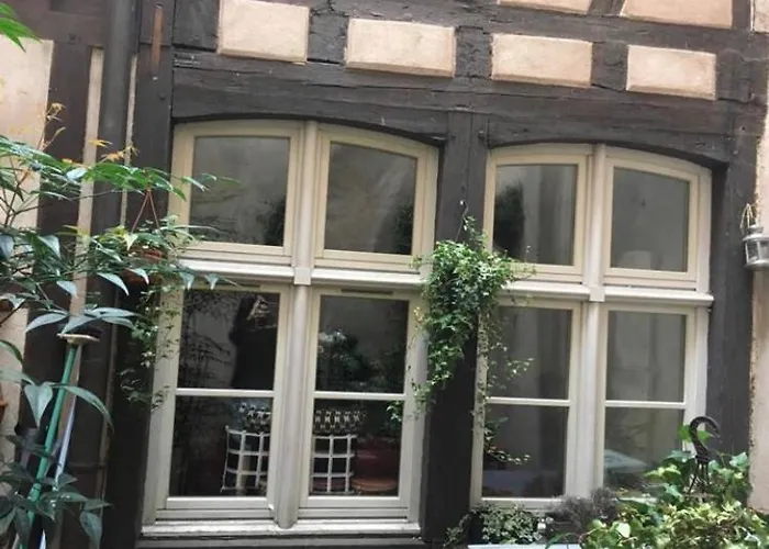 Triplex Avec Terrasse, Aux Pieds De La Cathedrale, 5 Personnes
