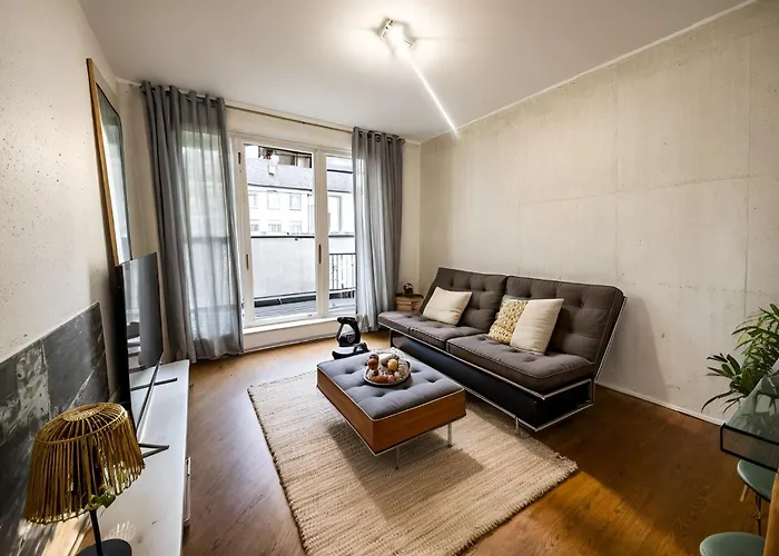 Stbg Bel Appartement Avec Balcon