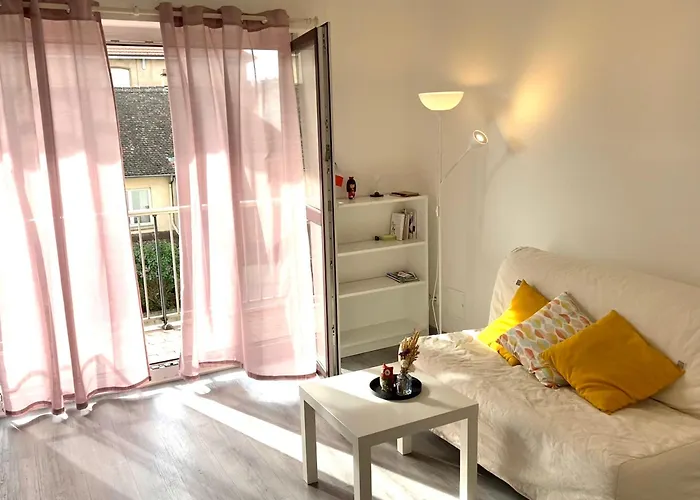 Joli Studio Dans L\'Ancien Quartier De Cronenbourg