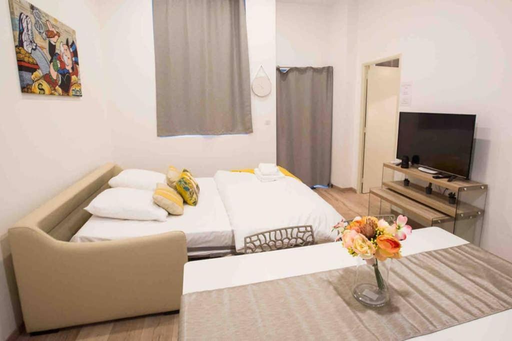 La Cour Du Faubourg 1 Apartment