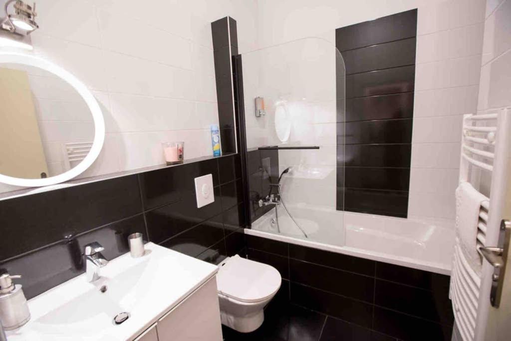 La Cour Du Faubourg 1 Apartment *