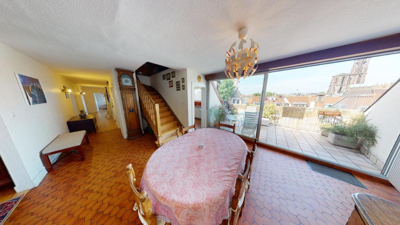 145m² Center 4 Bedrooms View Of The Cathedral *