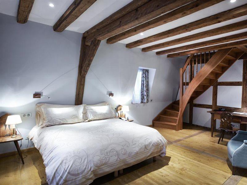 Otel & Le Bouclier D'or Strazburg