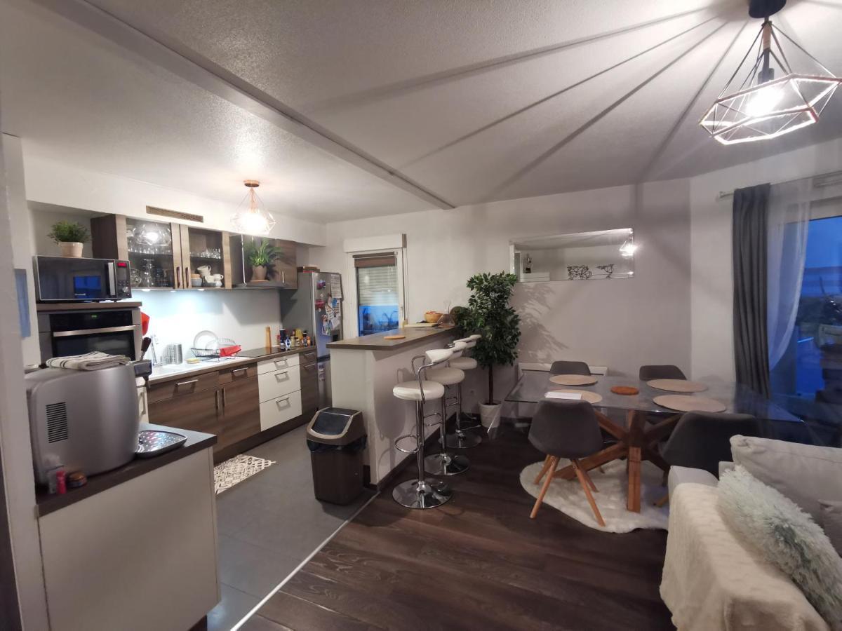 Les Cedres - Jacuzzi, Terrasse & Jardin - Wifi - Stationnement Gratuit Dans La Rue Apartment