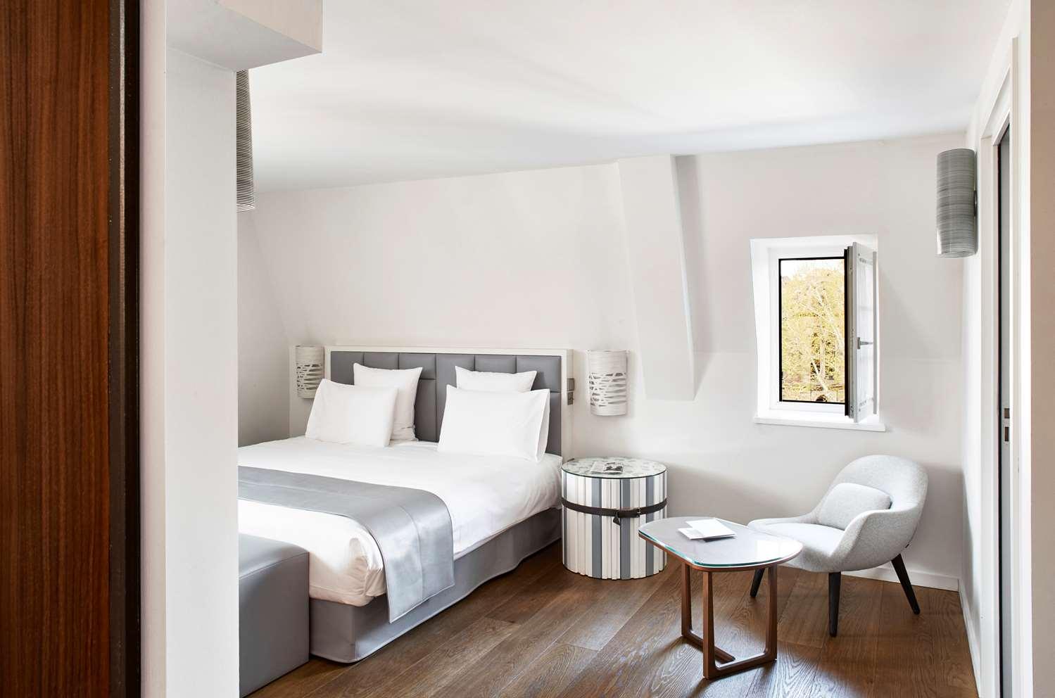 Hotel & Regent Petite France Straßburg