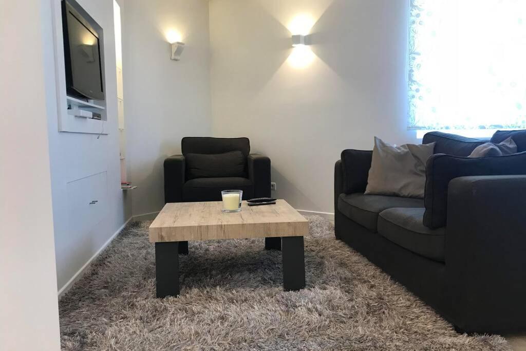 Appartement 2p Centre - Homme De Fer *