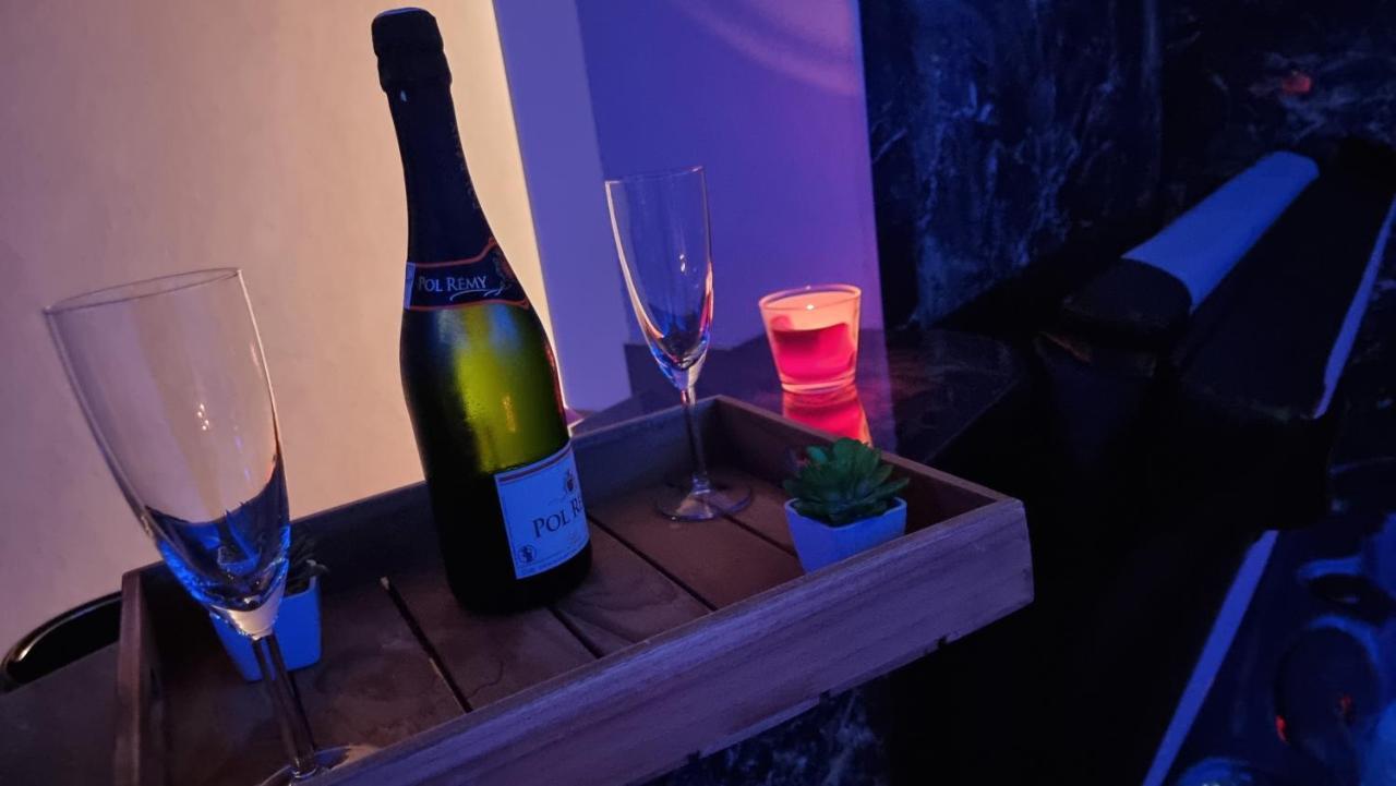 Royalspa D'amour Avec Jacuzzi Privatif Daire *