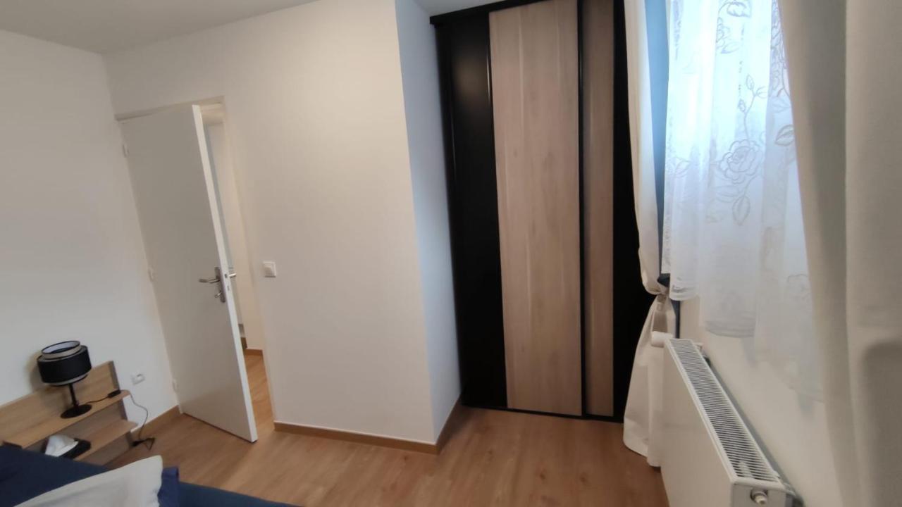 Apartment Romains 1g - De Tourisme Classe Avec Garage Gratuit *