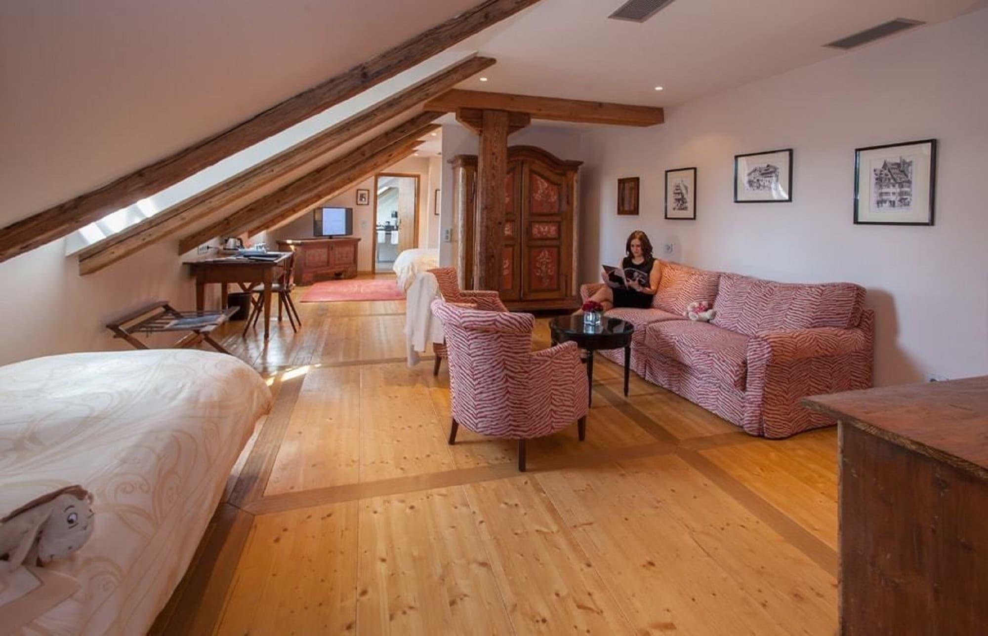 & Le Bouclier D'or 4* Strazburg