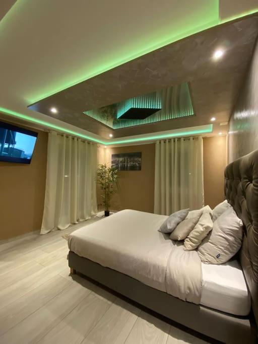 Royalspa D'amour Avec Jacuzzi Privatif Daire Strazburg
