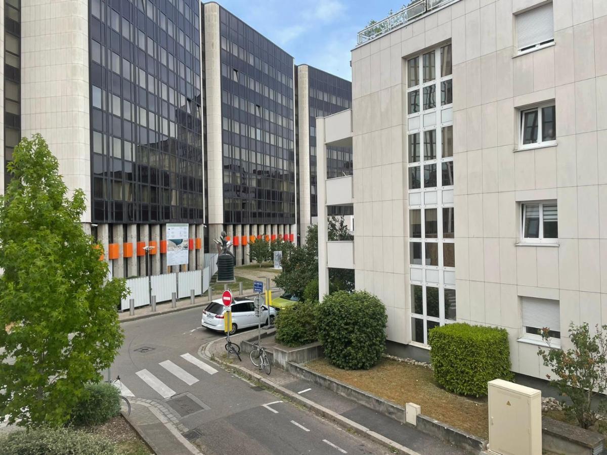 Apartment Elegant A Cote Du Parlement *