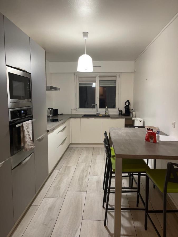 Appartement Superbe Avec Place De Parking Gratuit *