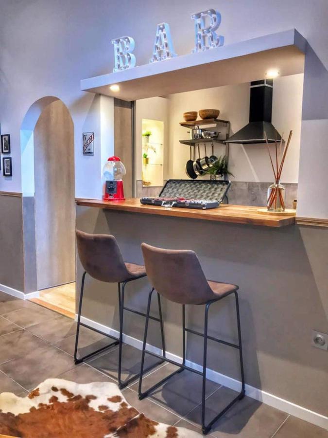 Loft Cosy Original - Ideal Pour Sejour Touristique A Facile -- Acces Hyper-centre En Voiture Facile -parking Garage Prive Sur Demande-- 