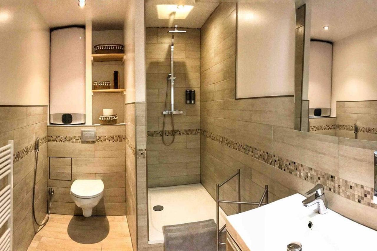 Apartment Loft Cosy Original - Ideal Pour Sejour Touristique A Facile -- Acces Hyper-centre En Voiture Facile -parking Garage Prive Sur Demande-- 