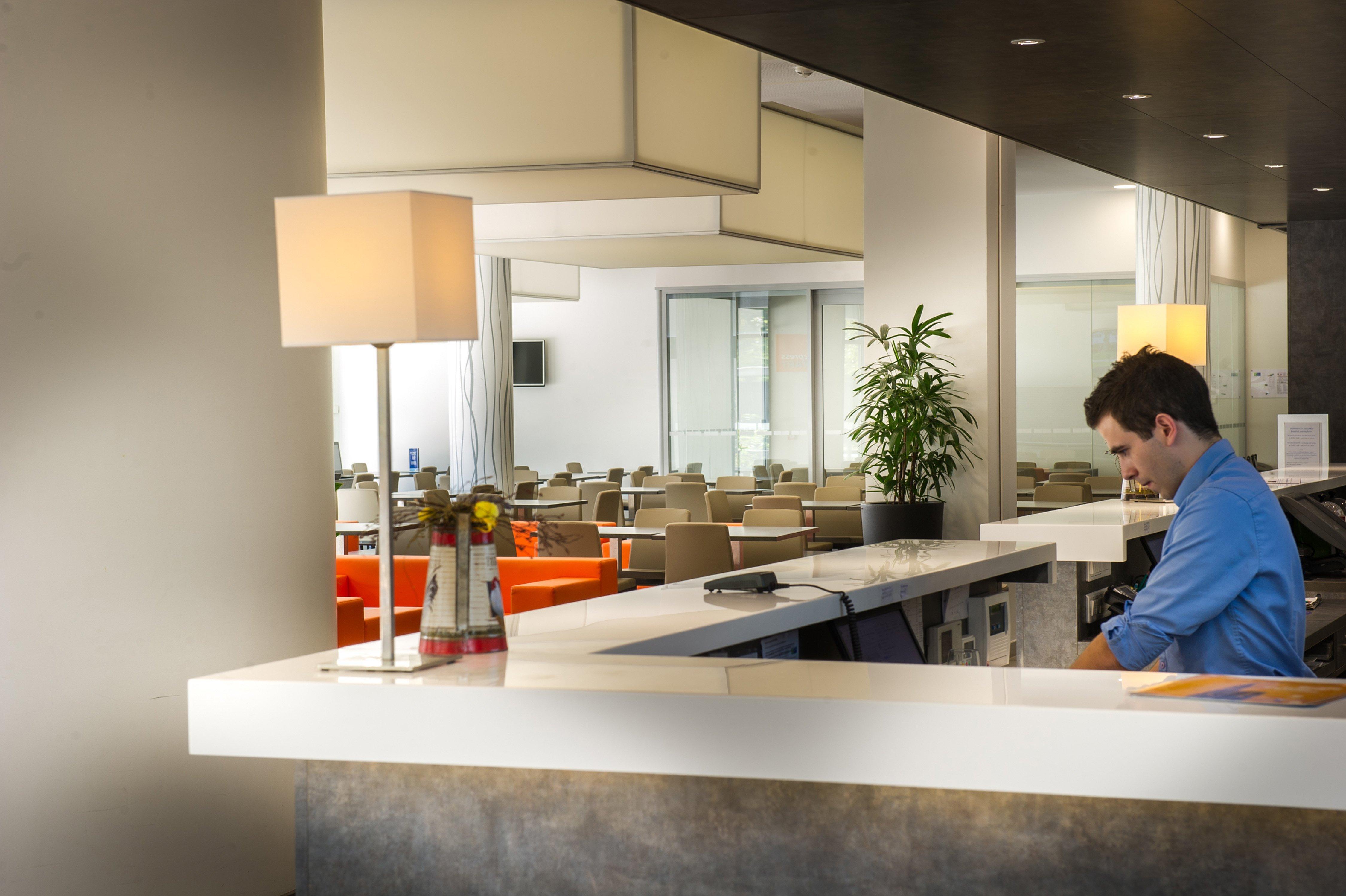 Express Centre By Ihg 3*