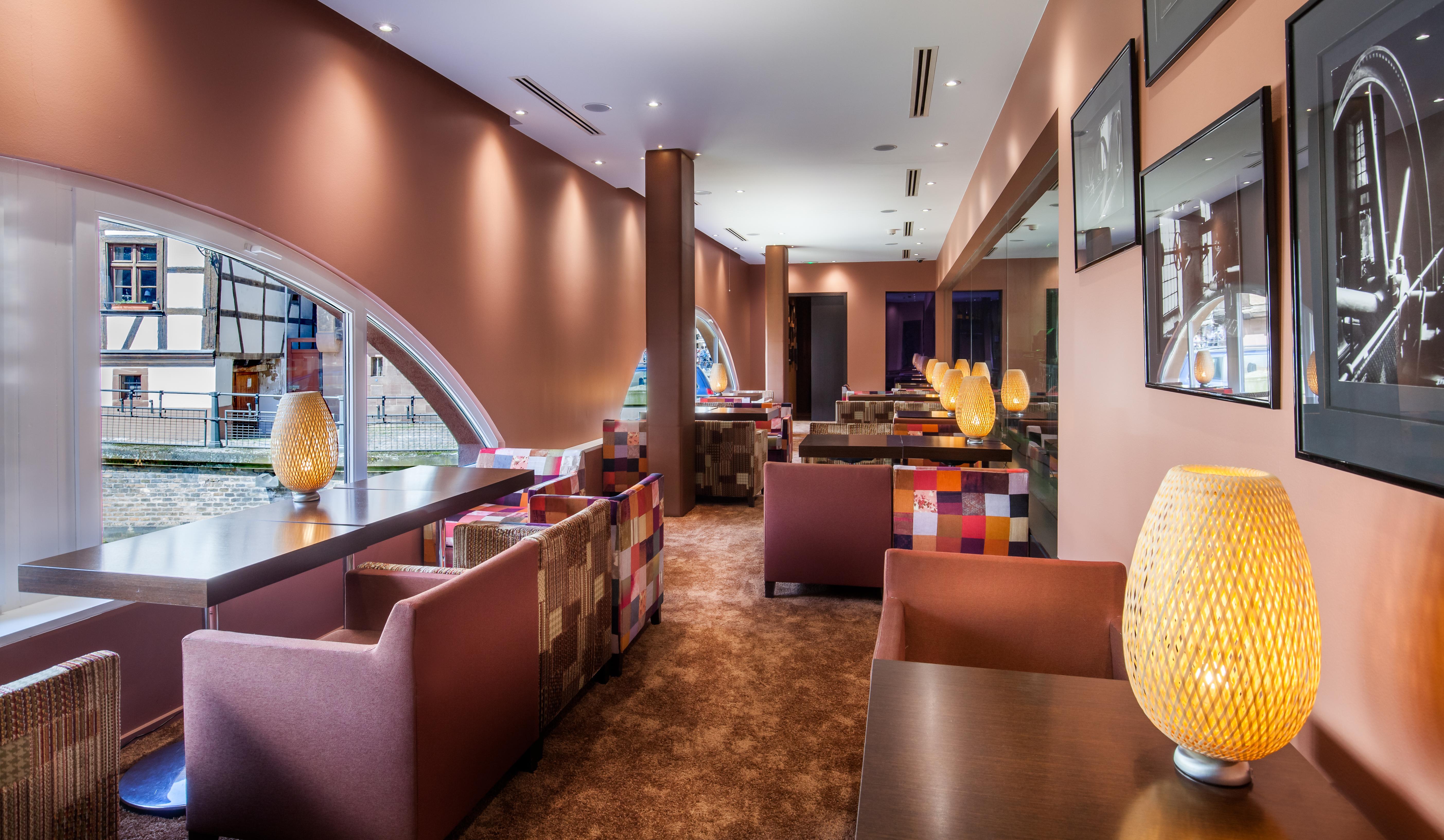 Hotel & Regent Petite France 5*