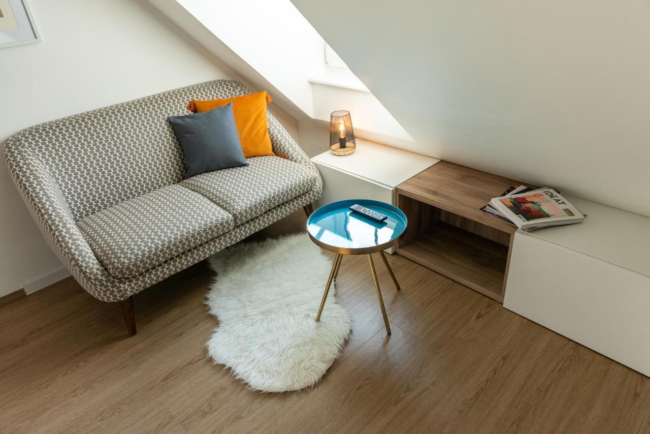Mon - Cozy - Rbnb *