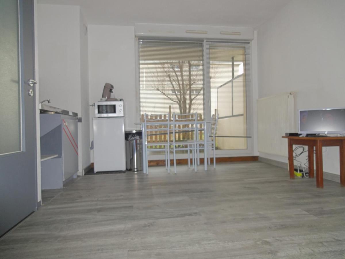 Apartment Type 1 Piece Proche Zenith *