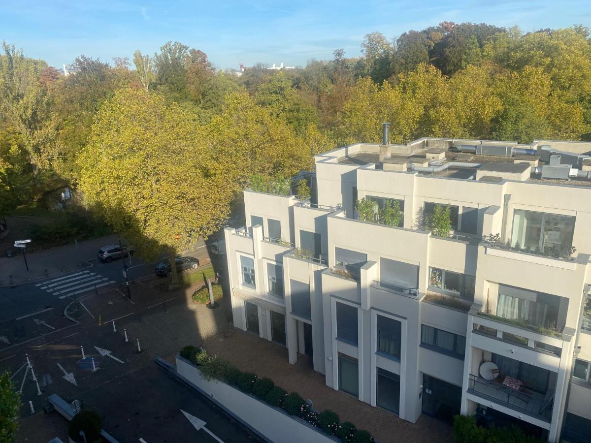 Appartement Citycosy Orangerie 2 Pieces En Face De Parc De L'orangerie Avec Un Parking Souterrain Compris