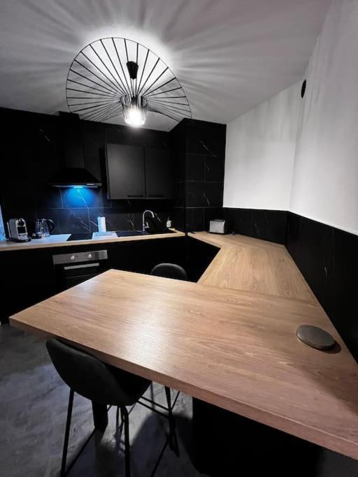 F1 A Avec Parking Prive Apartment
