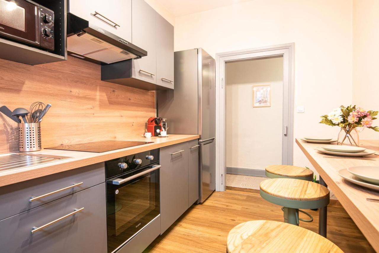 Spacieux - La Galerie - Gare Appartement *
