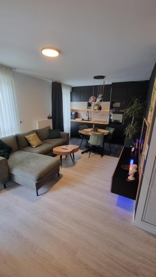 Apartment Superbe Dans Un Quartier Neuf Et Calme *