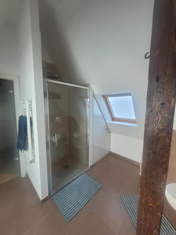 50m2 Au Bord De L'eau A *