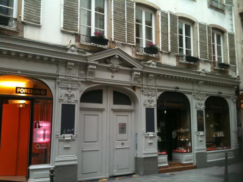 Apartment Les Serruriers - Spacieux Avec Terrasse & Parking *