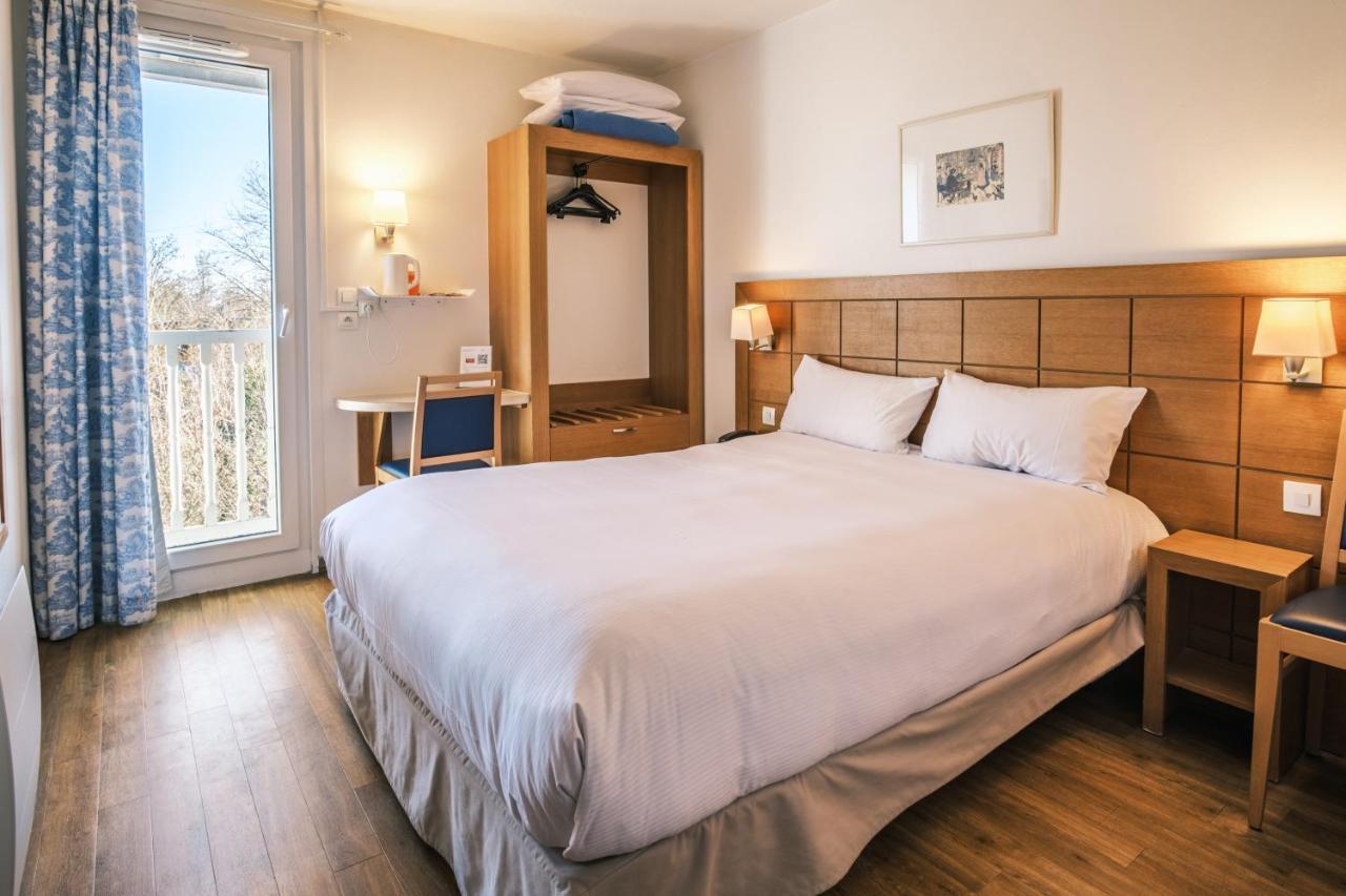 - Montagne Verte & Restaurant Louisiane 2*