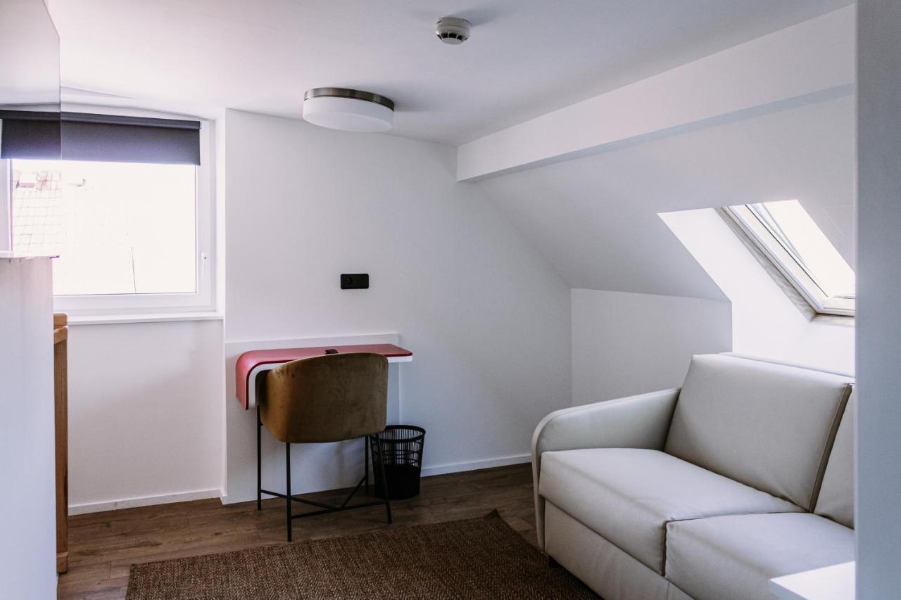 Clapclap Hotel, Food & Bar Strasburg