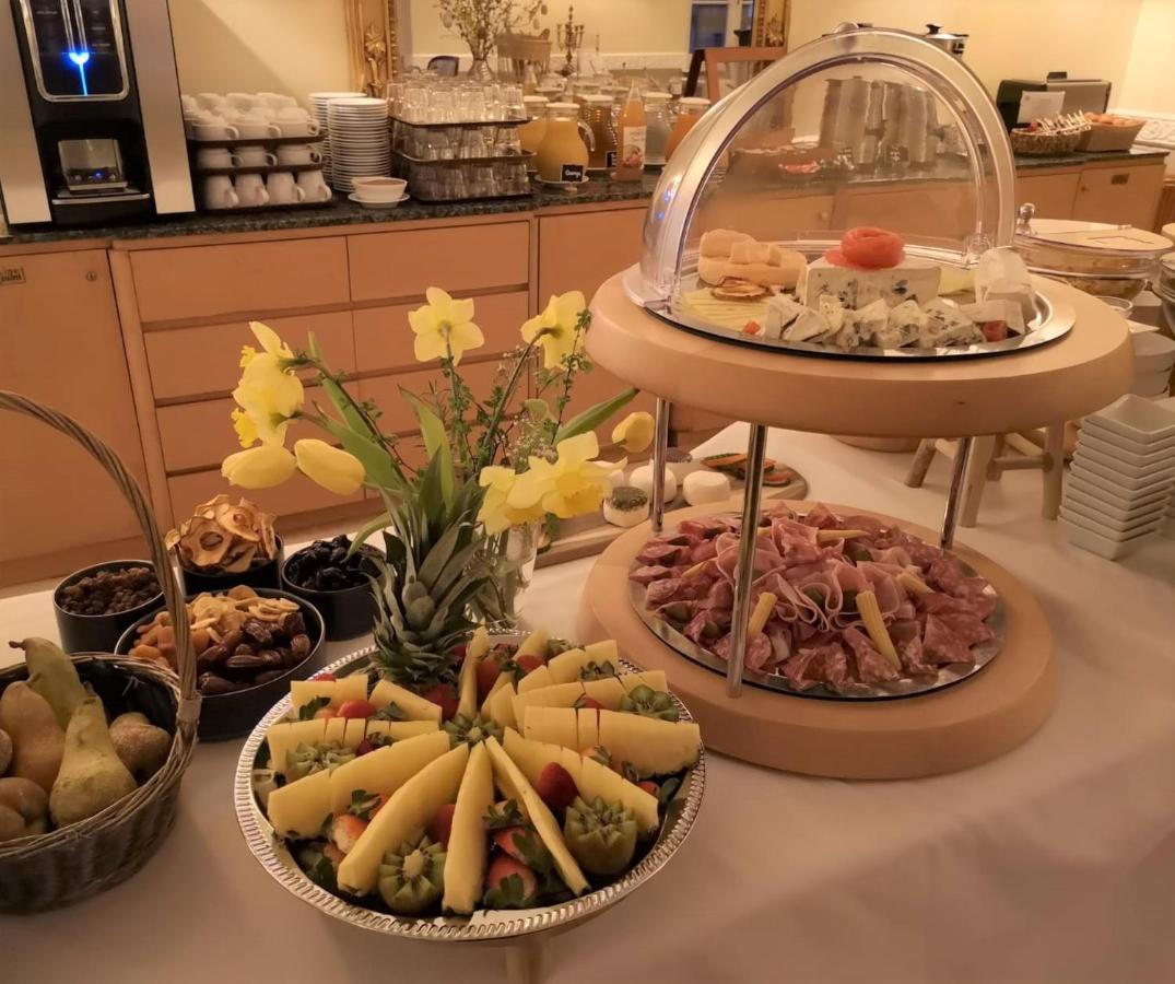 Chateau De Pourtales Hotel 3*