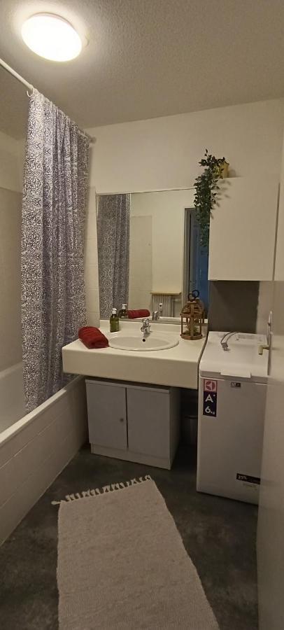 Apartament Stylish 1-bedroom Flat With Beautiful Terrace , For A Cosy Retreat *