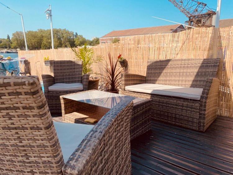 Homestay Jolie Sur Peniche Strasbourg