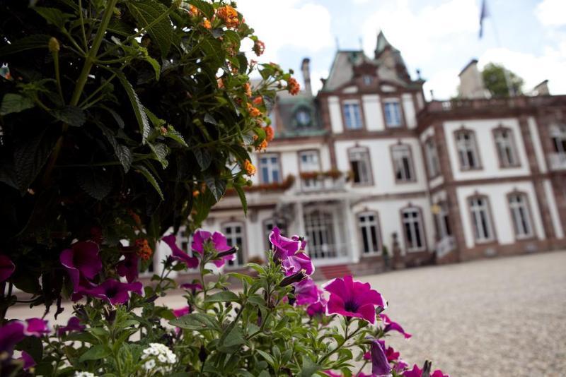 Hotel Chateau De Pourtales