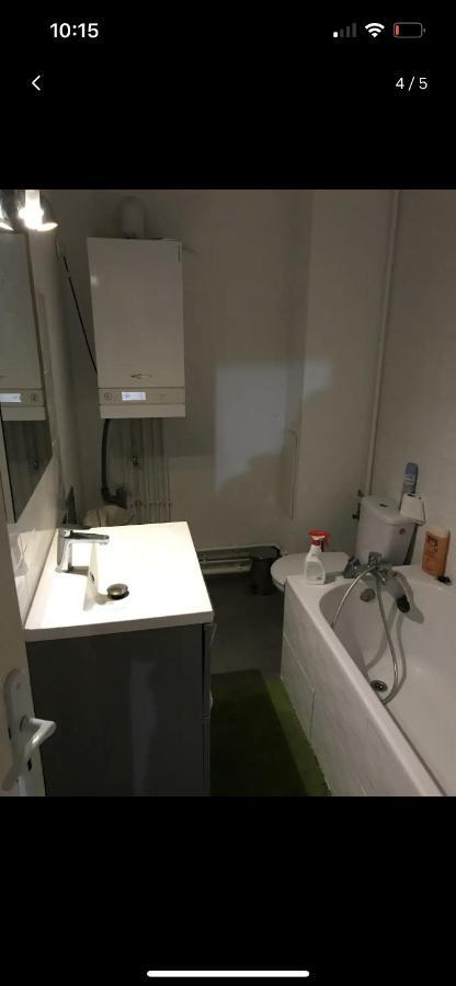 Spacieux A 10 Min Du Centre Apartment